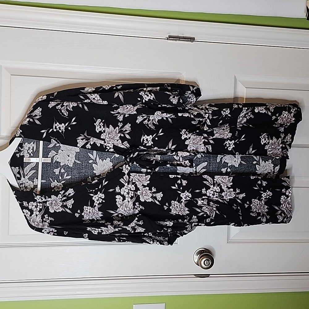 Spiritual Gangster Maya Kimono Black Floral Robe, Women's One Size